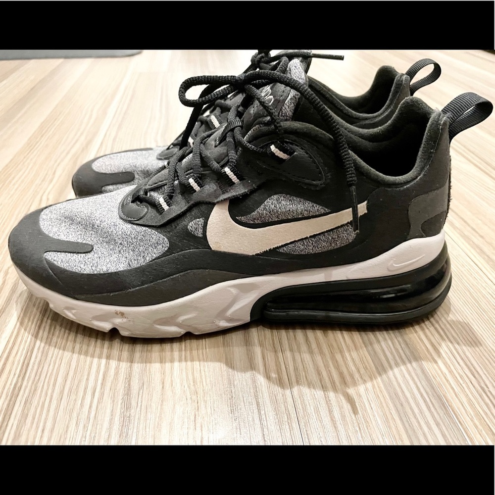 nike 7.5 tennis shoes